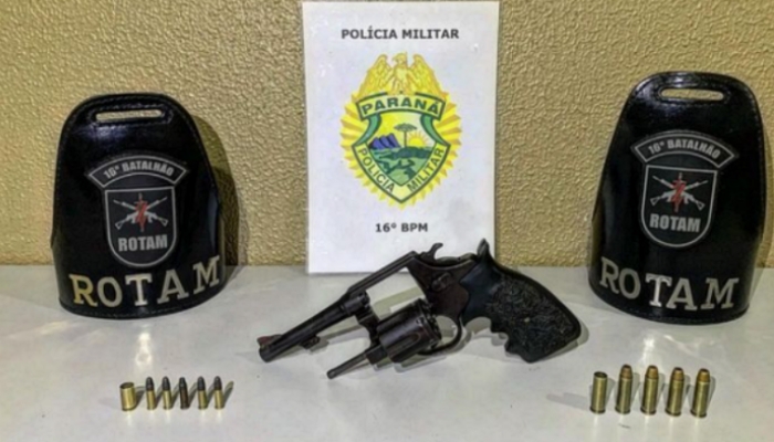 Pinhão - ROTAM faz apreensão por porte irregular de armas de fogo