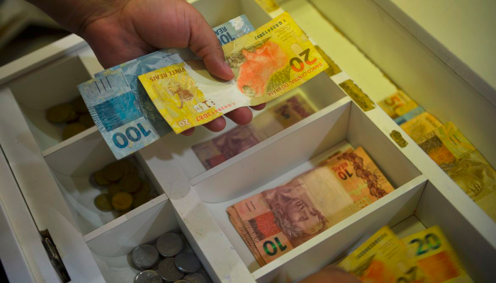 Especialistas alertam para impacto de possíveis cortes na Previdência