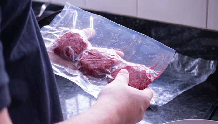  Proteína alternativa: apoiada pelo Estado, startup paranaense transforma fungos em “carne”