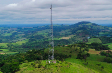 Com instalação de 100 novas torres, Paraná avança com conectividade em áreas rurais