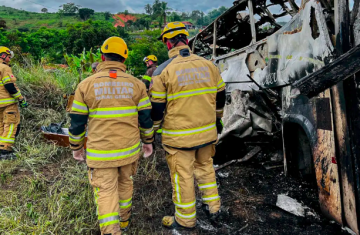 Sobe para 41 número de mortos em acidente em Minas Gerais