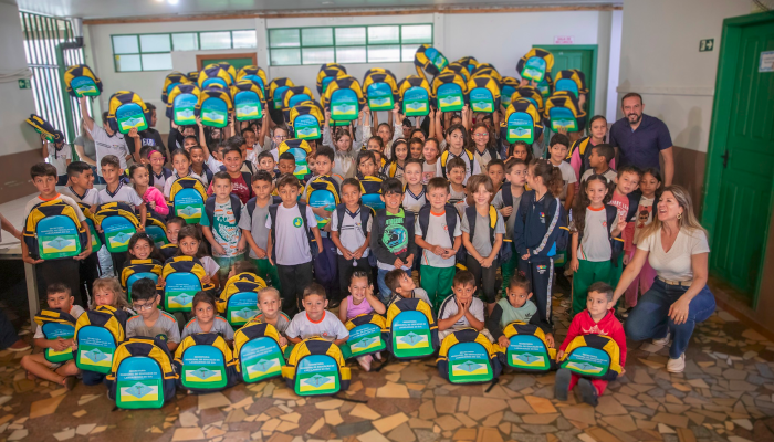 Laranjeiras do Sul - Prefeitura Inicia Entrega de Mochilas e Materiais Escolares para Alunos da Rede Municipal