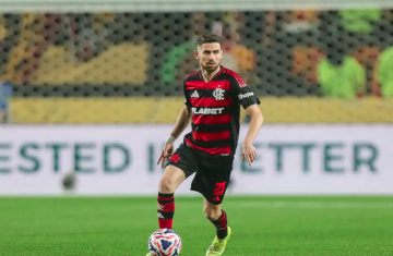 Flamengo encara Bayern por vaga nas quartas do Mundial