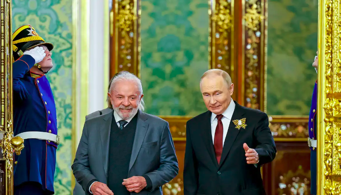 Lula recebe ligação de Putin e conversa sobre guerra na Ucrânia