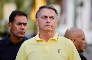 Bolsonaro está com resquícios de 2ª pneumonia