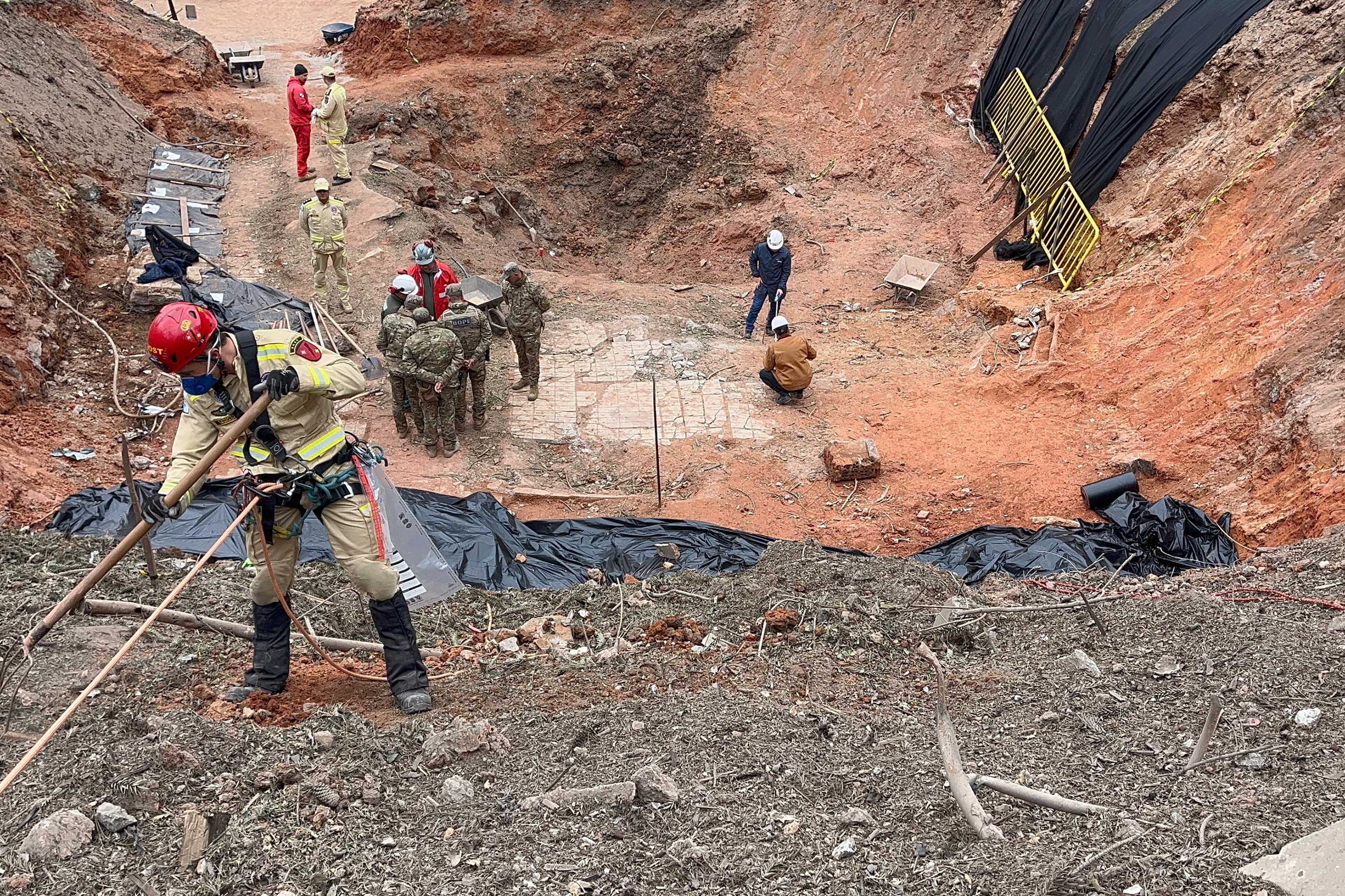  Após nove dias, forças de segurança do Paraná concluem identificação das vítimas da explosão em Quatro Barras