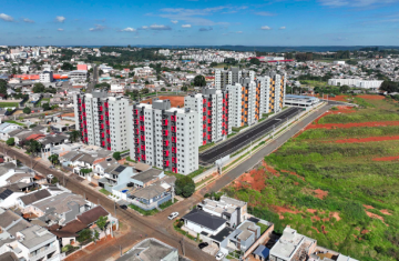 10,4 milhões de paranaenses residem em casas e 1,3 milhão em apartamentos, aponta IBGE