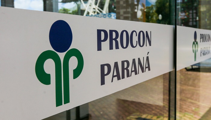 Foto: Geraldo Bubniak/AEN Procon-PR pesquisa a percepção dos consumidores sobre planos de telefonia móvel