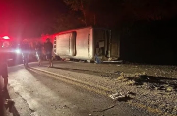Número de mortos em acidente na BR-423 sobe para 17