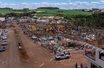 Estado já se prepara para reconstruir casas, Apae e escolas de Rio Bonito do Iguaçu