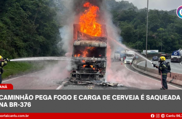 Caminhão pega fogo e carga de cerveja é saqueada na BR-376