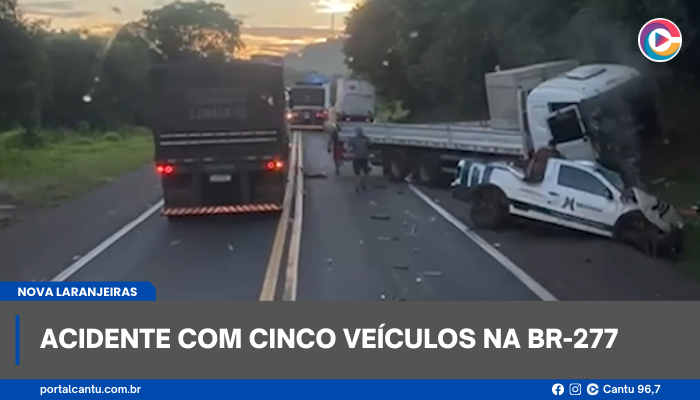 Nova Laranjeiras - Acidente com cinco veículos na BR-277