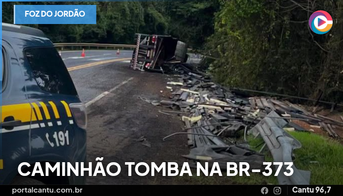 Foz do Jordão - Caminhão tomba na BR-373