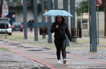 Paraná terá chuva, frio intenso e chance de geada nos próximos dias