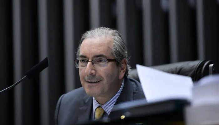 © 27 19:03:29 STF bloqueia R$ 6 milhões de Eduardo Cunha por indicação de emendas