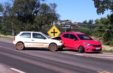 Guaraniaçu – Idoso se envolve em acidente ao sair de posto de combustível na BR 277