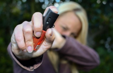 Spray de pimenta para mulher é medida paliativa, diz promotora