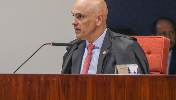 Moraes arquiva investigação contra Bolsonaro no caso Abin Paralela
