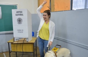 Brasil tem quase 2 milhões de eleitores com deficiência, aponta TSE