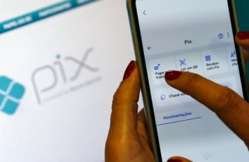 FMI elogia Pix e cobra autonomia financeira do Banco Central