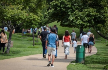 Temperaturas sobem no fim de semana antes de nova frente fria chegar ao Paraná