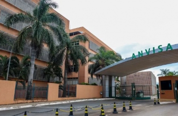 Anvisa suspende venda de produtos médicos irregulares