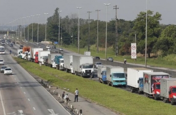 Lei garante frete mínimo no transporte de cargas; saiba o que muda