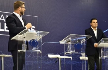 Com desistência de Moro, Requião Filho e Sandro Alex fazem primeiro debate entre candidatos a governador do Paraná