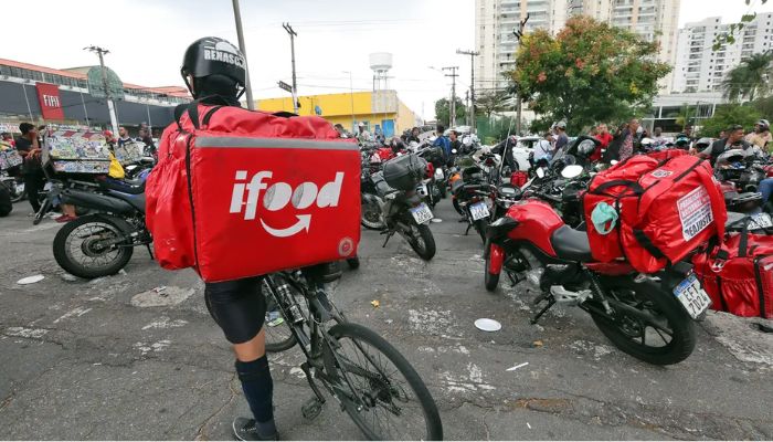 © Paulo Pinto/Agência Brasil Anvisa libera venda de medicamentos por plataformas como iFood e Rapp