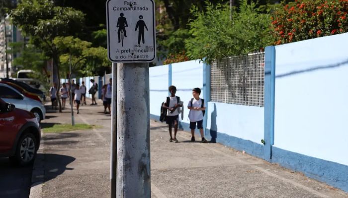 Brasil reduz pobreza, mas amplia desigualdades, mostra estudo