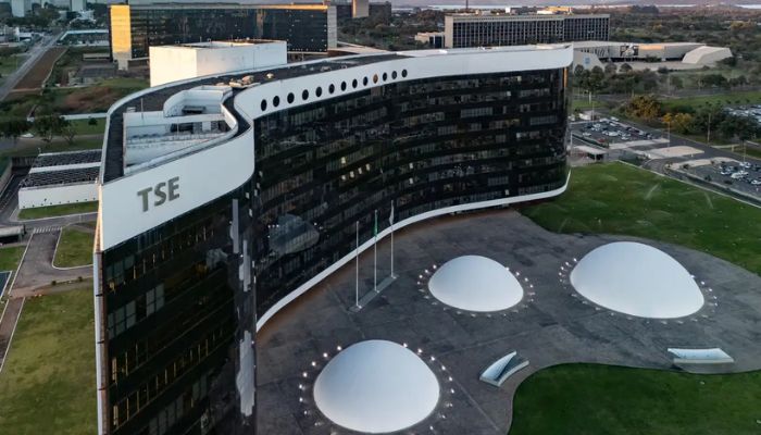 © Rafa Neddermeyer/Agência Brasil TSE suspende novas filiações após registros indevidos no sistema