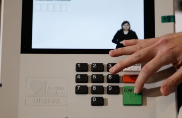 Campanha eleitoral nas ruas e propaganda virtual começaram neste domingo