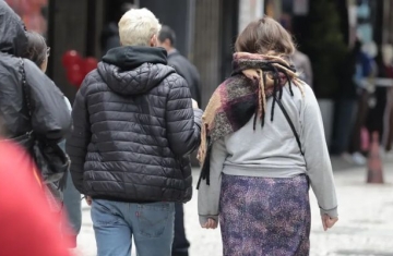 Frente fria associada a ciclone baixa temperatura no Sul do país