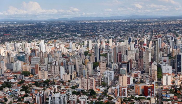 Paraná reforça protagonismo nacional e se consolida no pódio entre estados mais competitivos