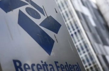 Receita paga nesta segunda último lote de restituição do IR 2026