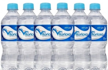 Anvisa interdita água mineral da marca Vitoriosa por conter coliformes
