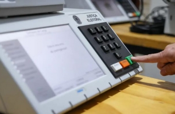 TSE aprova registros de seis candidatos à Presidência da República