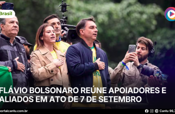 Flávio Bolsonaro reúne apoiadores e aliados em ato de 7 de Setembro