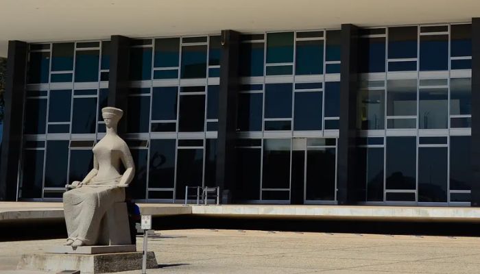 Segunda Turma do STF forma maioria para afastar diretor-geral da PF