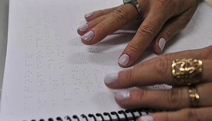 © Marcello Casal Jr./Agência Brasil Cuidado multiprofissional e IA são caminhos para reabilitação visual
