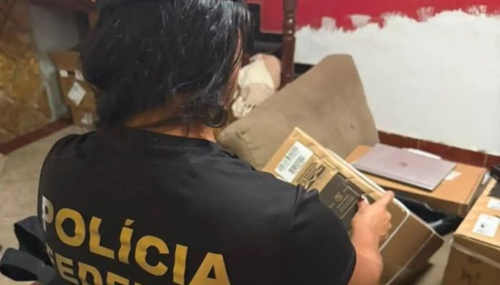 © Polícia Federal PF mira grupo suspeito de desviar encomendas postais