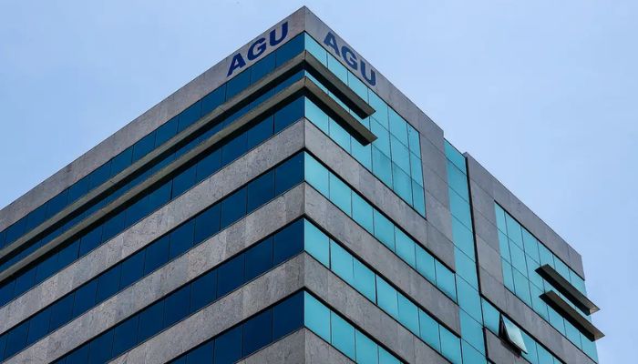 © Rafa Neddermeyer/Agência Brasil Governo identifica 97 médicos falsos de IA no Youtube e aciona Google
