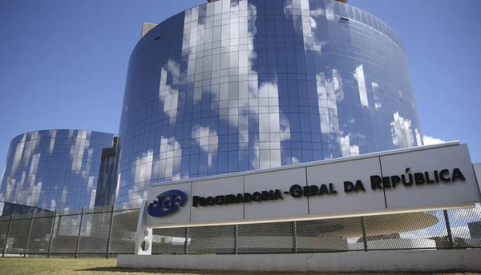 © José Cruz/Agência Brasil Associação de procuradores pede moderação diante de crise no STF