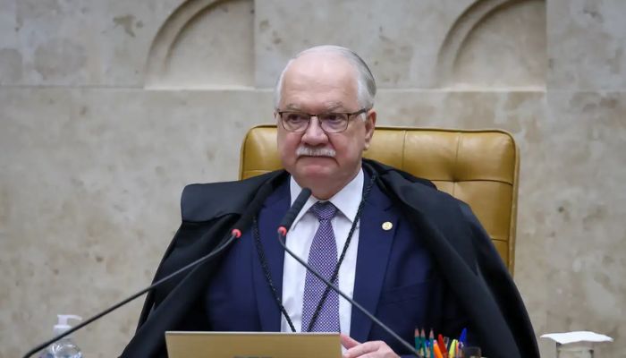 Fachin suspende decisões de Mendonça e Dino sobre diretor da PF
