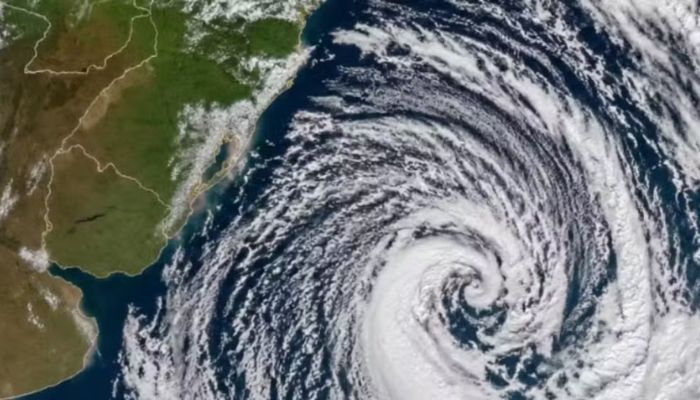 Foto: Reprodução/InmetNovo ciclone e alerta de mais tempestades no Paraná? Veja o que dizem os meteorologistas e a previsão do tempo Novo ciclone e alerta de mais tempestades no Paraná? Veja o que dizem os meteorologistas e a previsão do tempo
