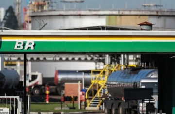 Petrobras aumenta diesel, mas subsídio mantém valor final; entenda