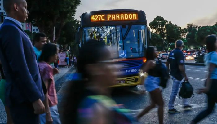 Pesquisa aponta que solidão e exaustão ampliam abstenção nas urnas