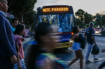 Pesquisa aponta que solidão e exaustão ampliam abstenção nas urnas