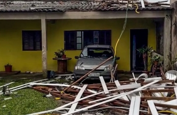 Quatro pessoas estão desaparecidas no RS após temporal