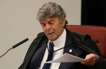 Fux vai relatar ação sobre idas da esposa de Moraes ao Senado